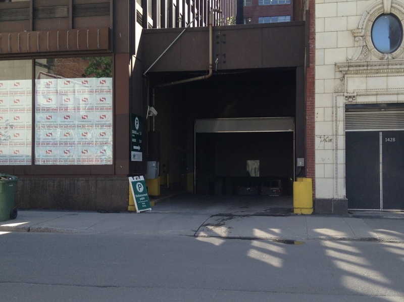 Street view of 355 Ste-Catherine