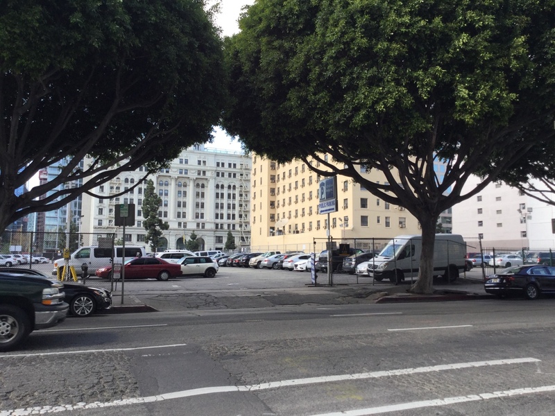 Street view of 848 S Grand Ave Parking