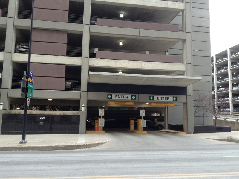 Street view of City of Des Moines - 8th/Mulberry