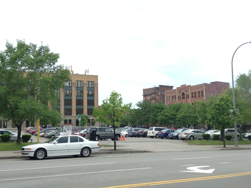 Street view of Plymouth Ave S Lot