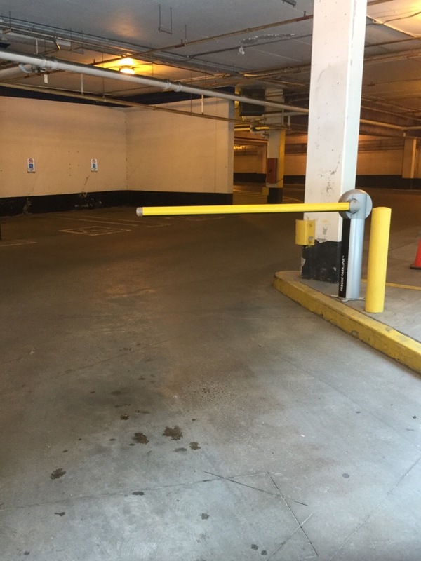 Street view of 300 Victoria St Garage