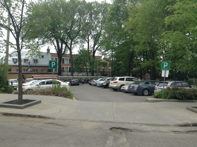 Street view of Le 700 Saint-Joachim