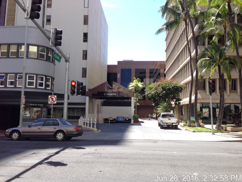 Street view of 1132 Bishop St Garage