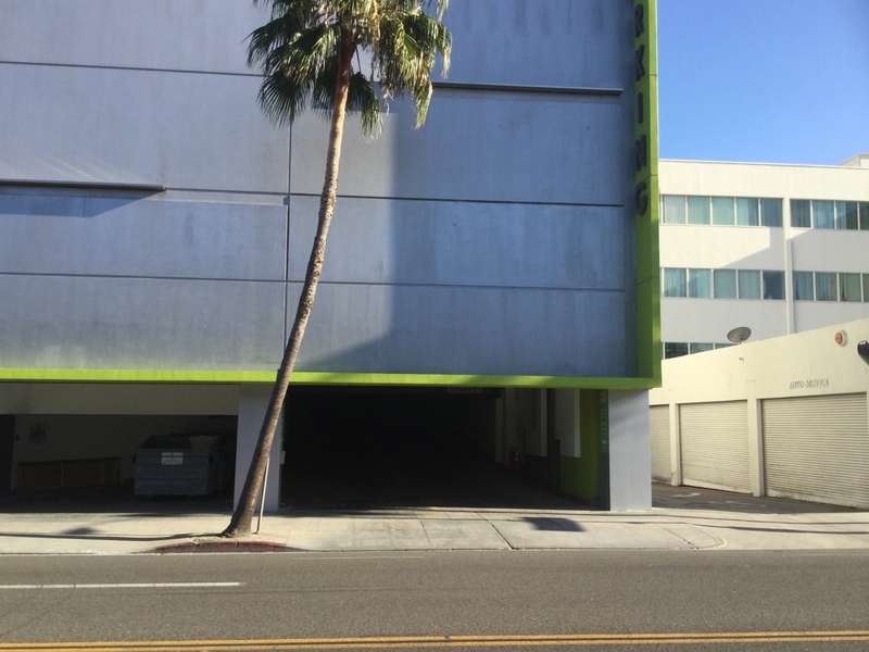 Street view of 465 N Roxbury Drive Garage