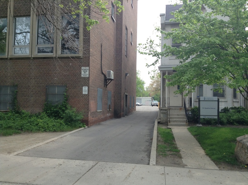 Street view of 371 Bloor St. W. (Fac. of Ed.)