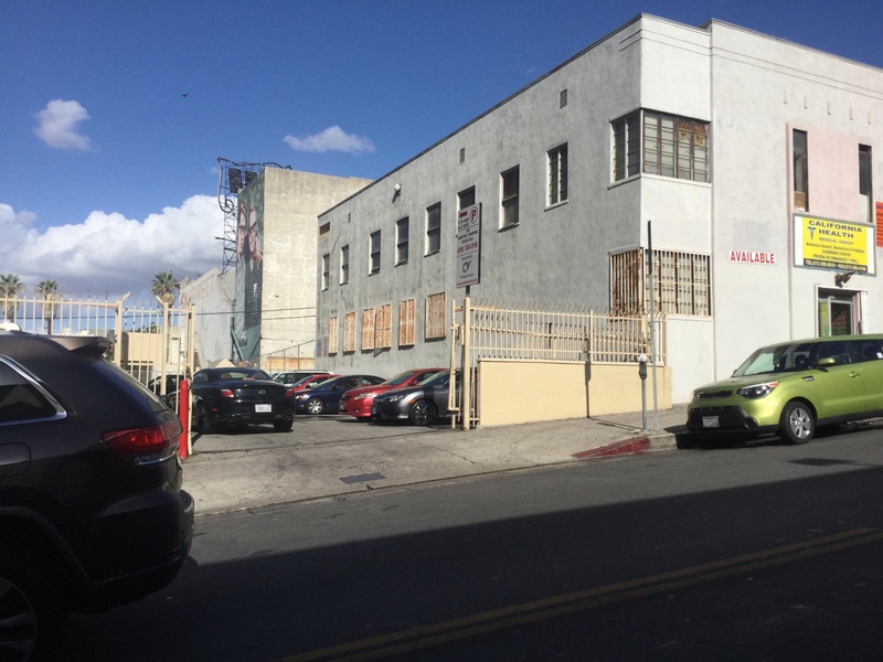 Street view of 635 S Westlake Ave Parking
