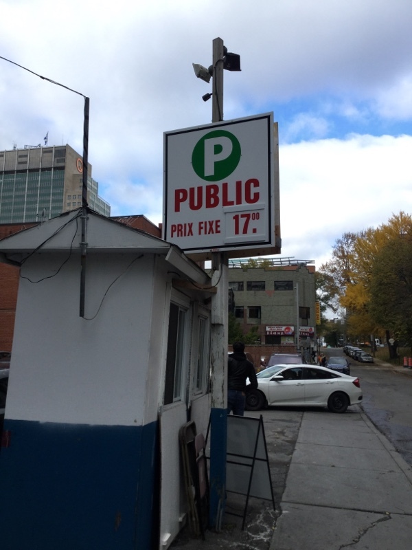 Street view of Palais De Justice