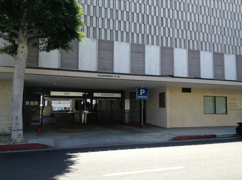 Street view of 441 Roxbury Garage