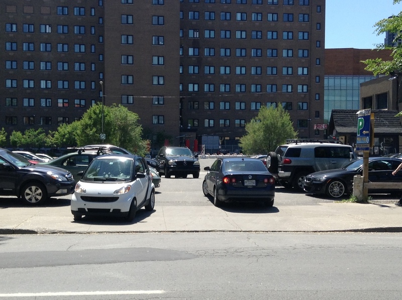 Street view of Boulevard Saint-Laurent  Lot