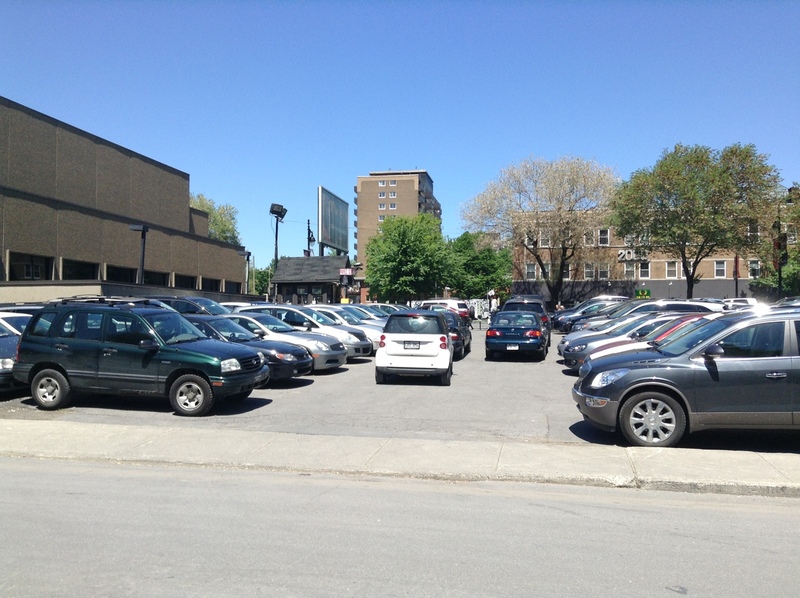 Street view of Boulevard Saint-Laurent  Lot