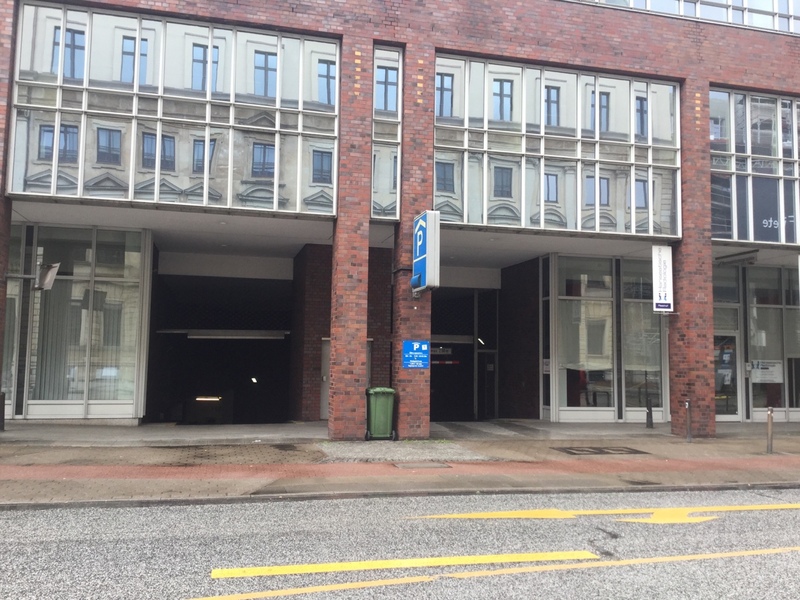 Street view of Stadthausbrücke