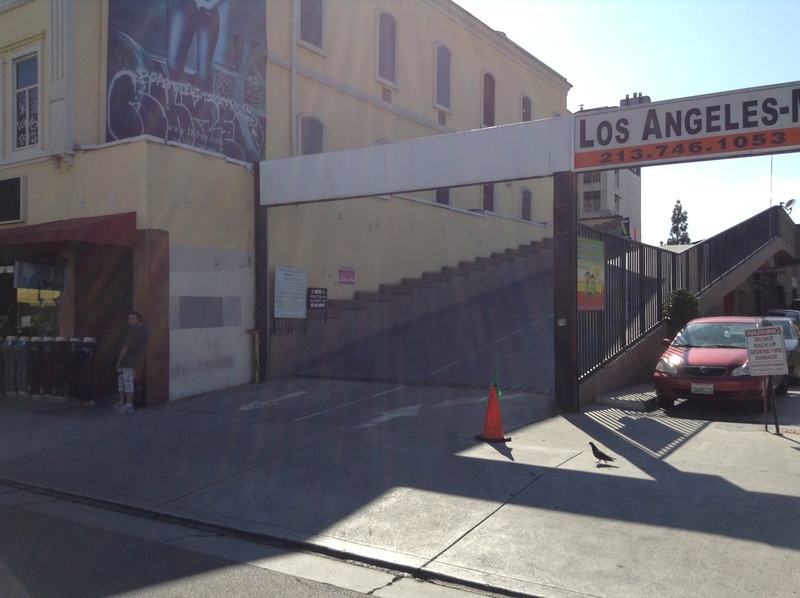 Street view of Los Angeles-Main Fashion Plaza