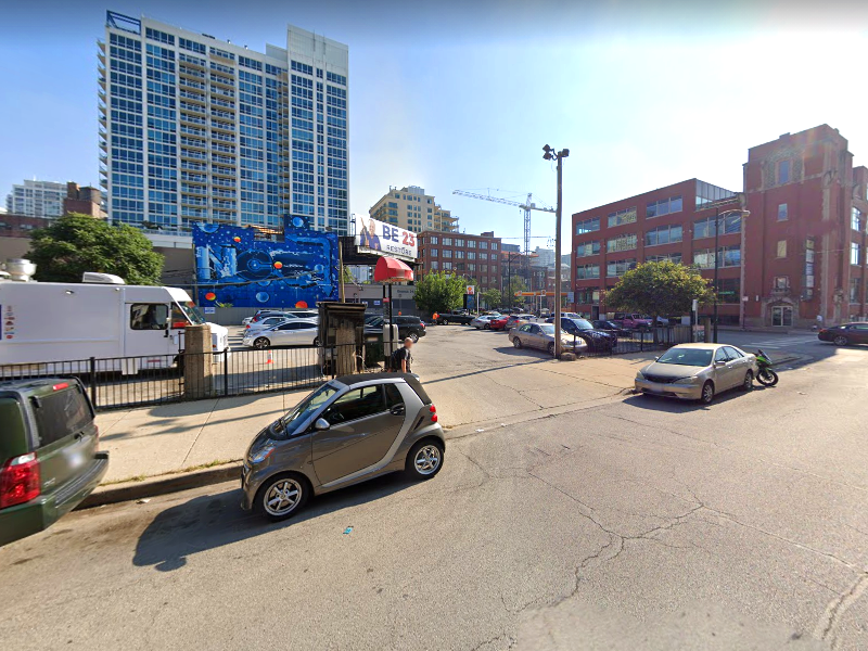 Street view of 333 W. Institute Pl. Lot