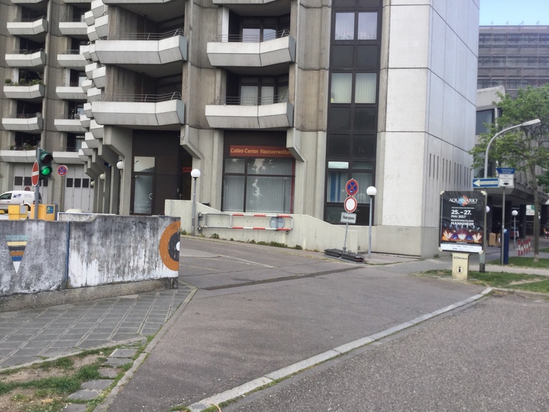 Street view of Parkplatz Collini-Center