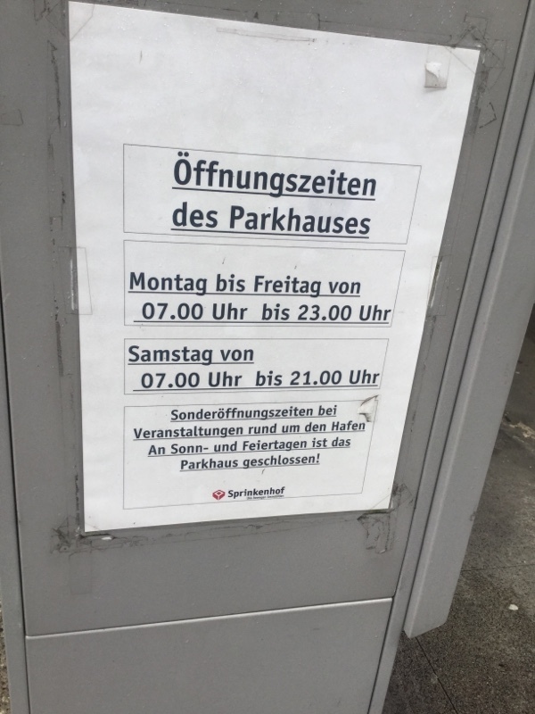 Street view of Parkhaus Rödingsmarkt