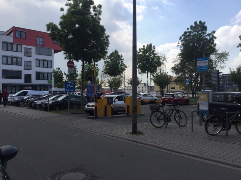 Street view of Parkplatz Hauptbanhof P4