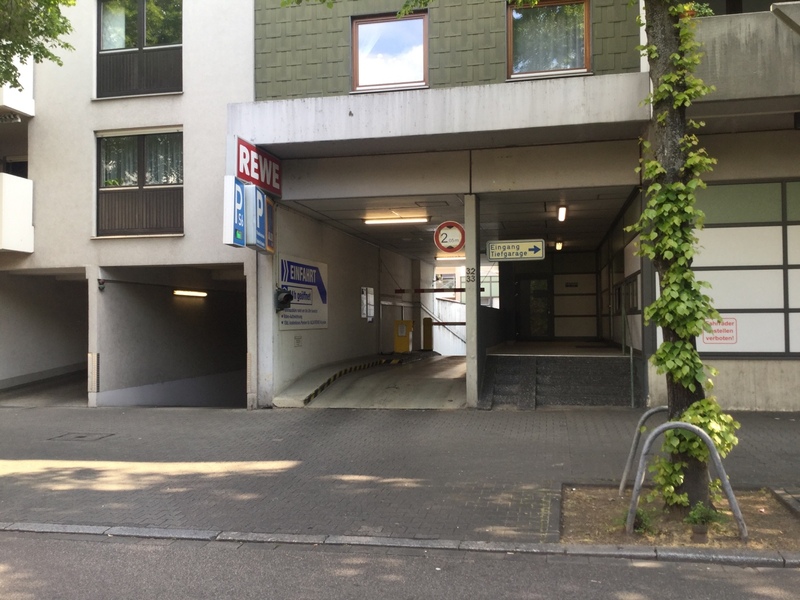 Street view of Parkhaus S6