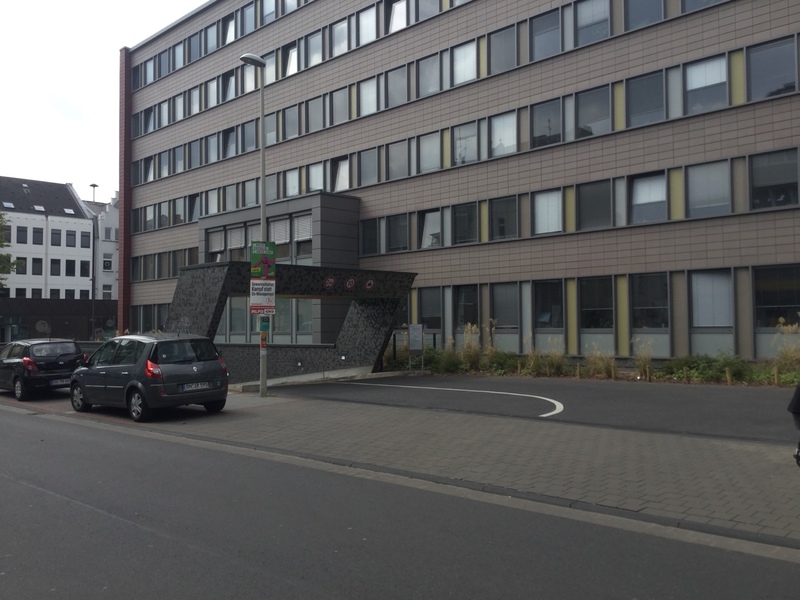 Street view of Parkhaus Facharztzentrum