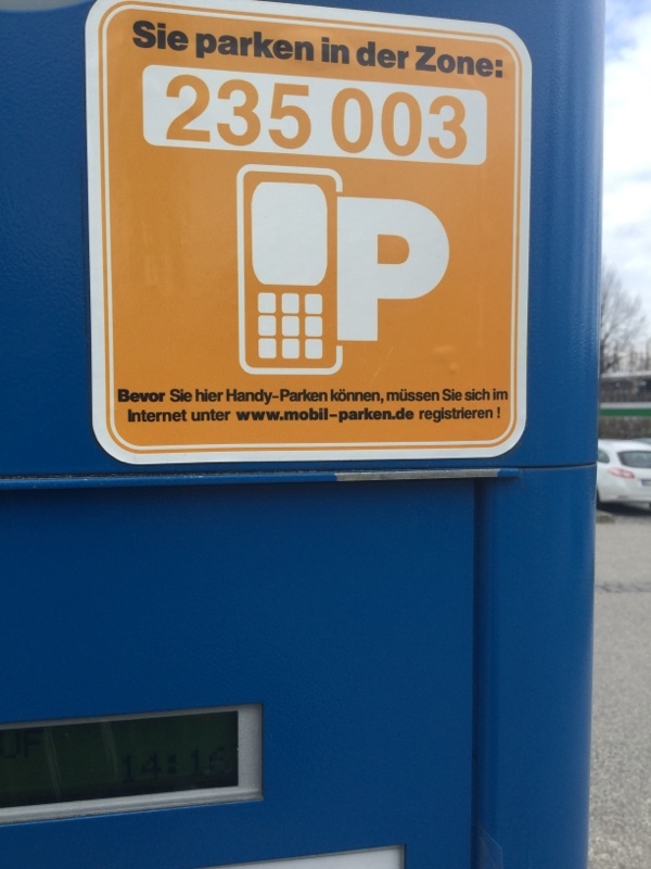 Street view of Kanalstraße Parkplatz