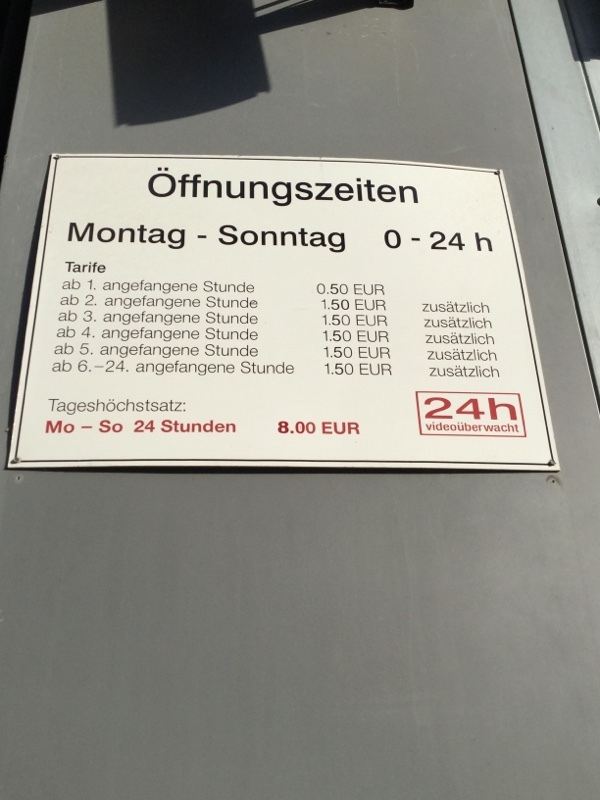 Street view of Tiefgarage Verwaltingsgenbäude der Commerzbank