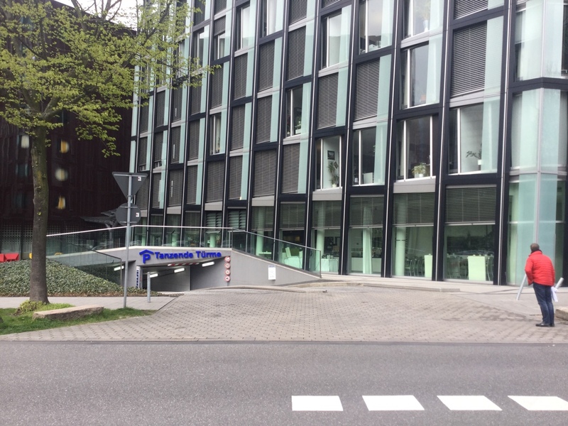 Street view of Tanzende Türme