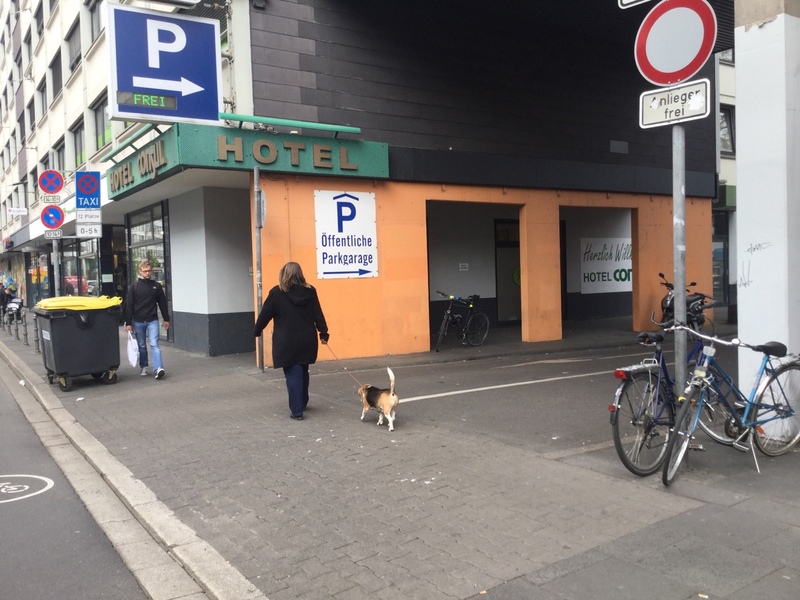 Street view of Parkhaus Oxfordstraße