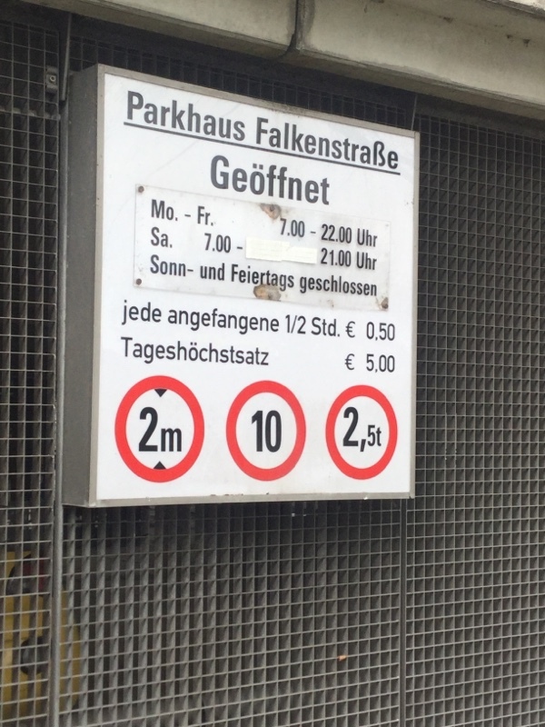 Street view of Parkhaus Falkenstraße