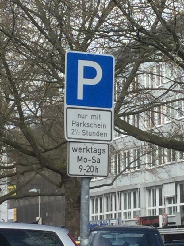 Street view of Köbelinger Markt  Parking Lot