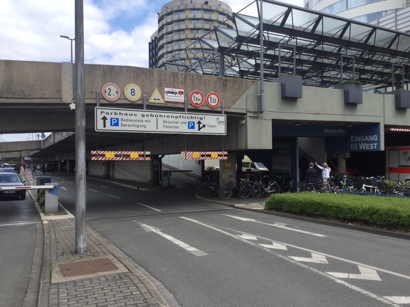 Street view of Albert-Schweitzer-Straße Multi-storey car park