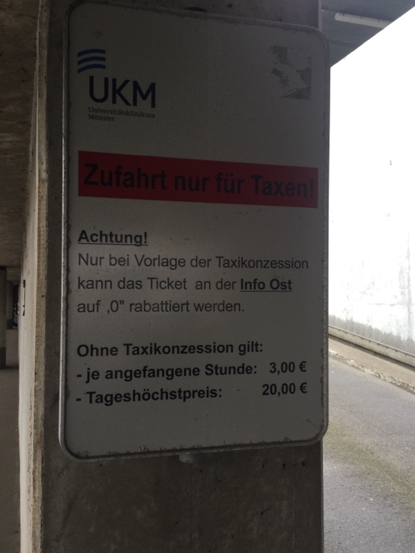 Street view of Albert-Schweitzer-Straße Multi-storey car park