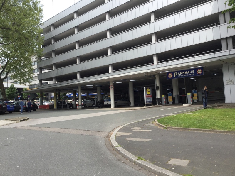 Street view of Hauptbahnhof P1 (ESSEN)