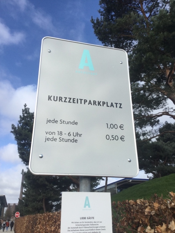 Street view of Kurzzeitparkplatz