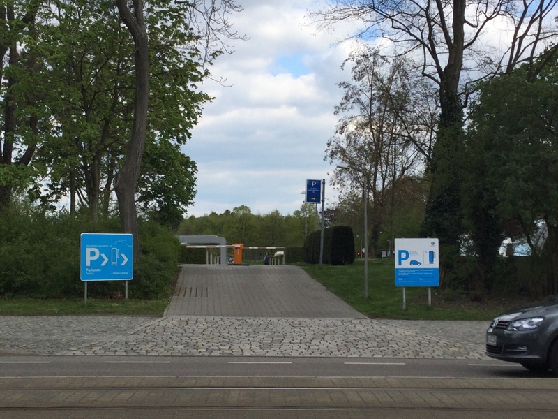 Street view of Die Gläserne Manufaktur