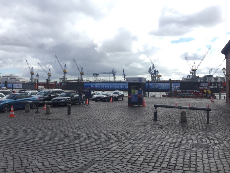 Street view of Stilwerk