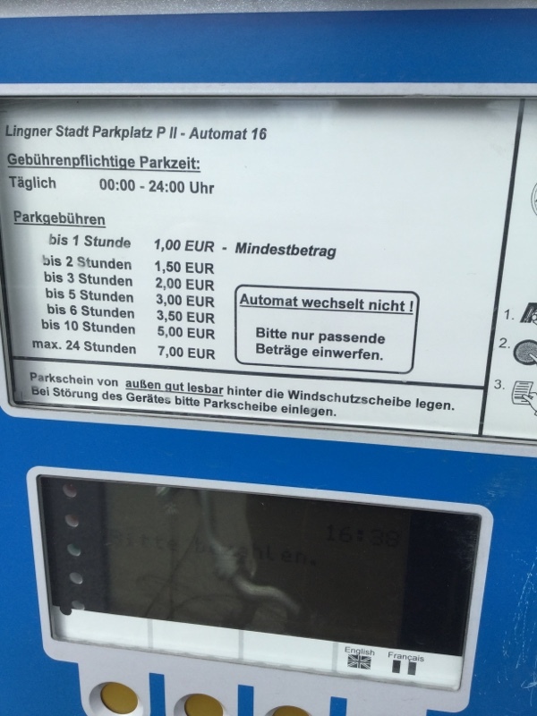 Street view of Lingner Stadt Parkplatz