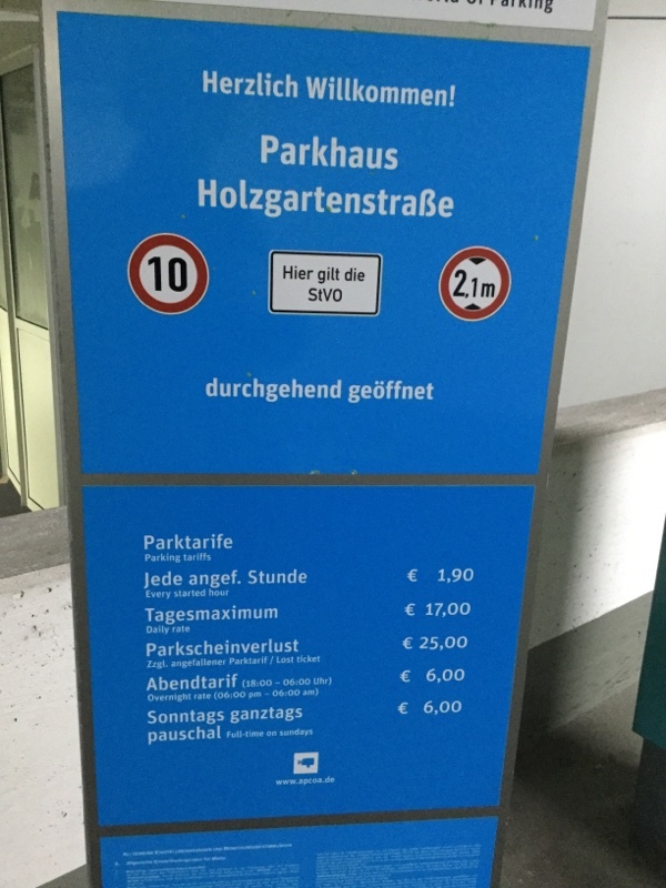 Street view of Parkhaus Holzgartenstraße