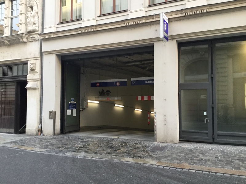 Street view of Tiefgarage Neumarkt