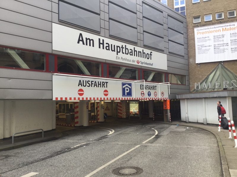 Street view of Parkhaus Hauptbahnhof