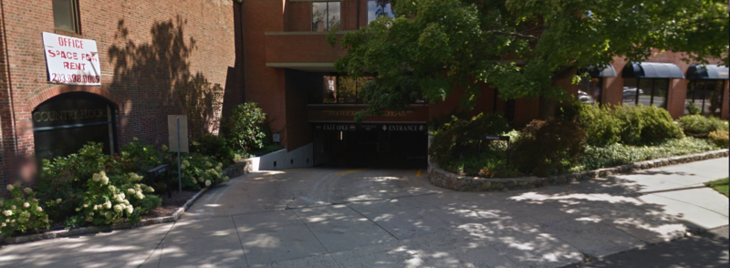 Street view of Pickwick Plaza Garage