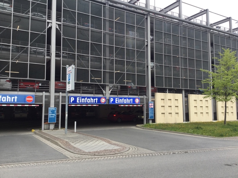 Street view of Parkhaus West- Langzeitparken