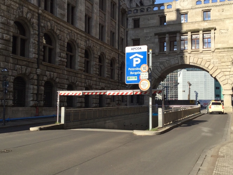 Street view of Tiefgarage Petersbogen