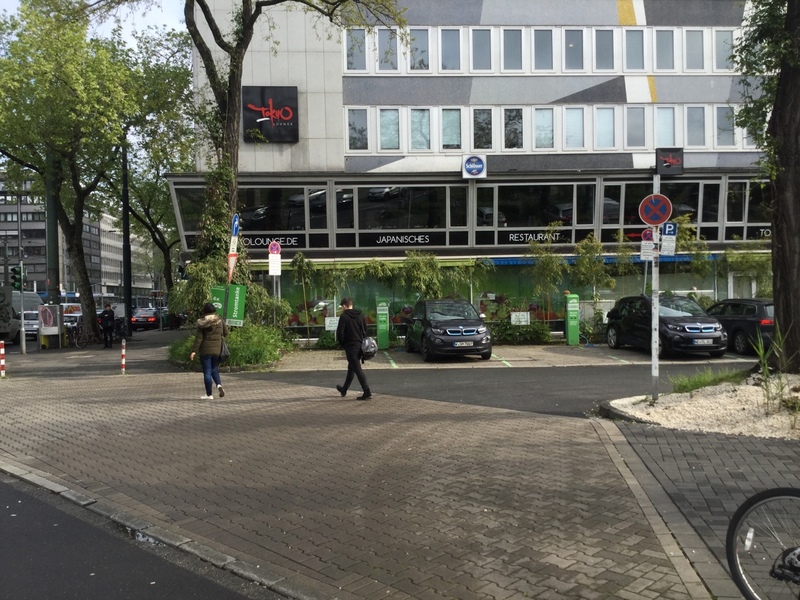 Street view of Ernst-Reuter-Platz