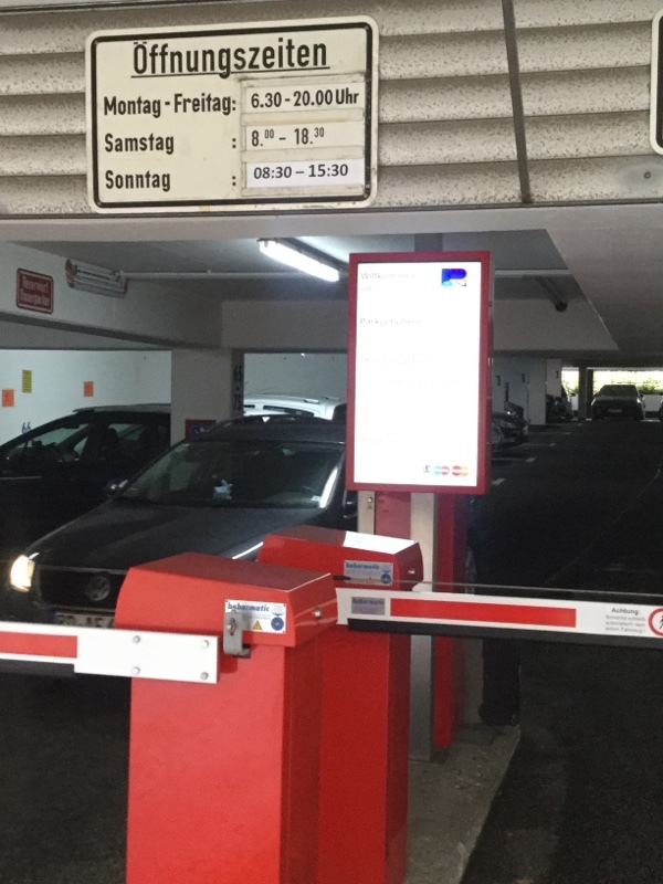 Street view of Parkhaus Jensendamm