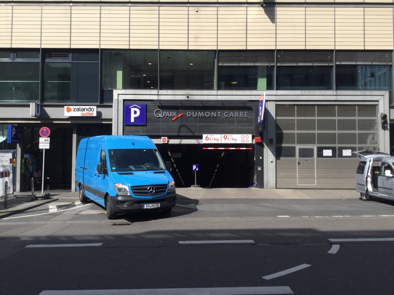 Street view of Dumont Carré