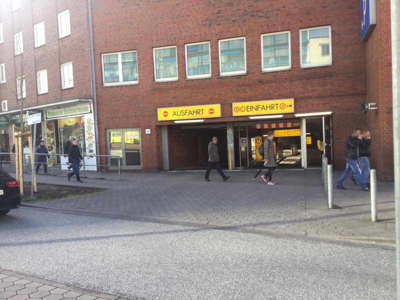 Street view of Neues Stein Tor