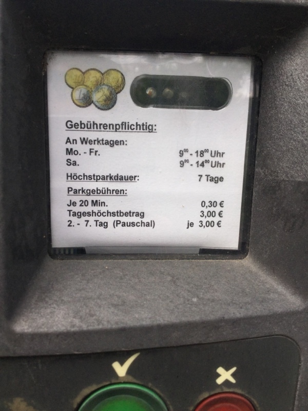 Street view of Lindenhofplatz