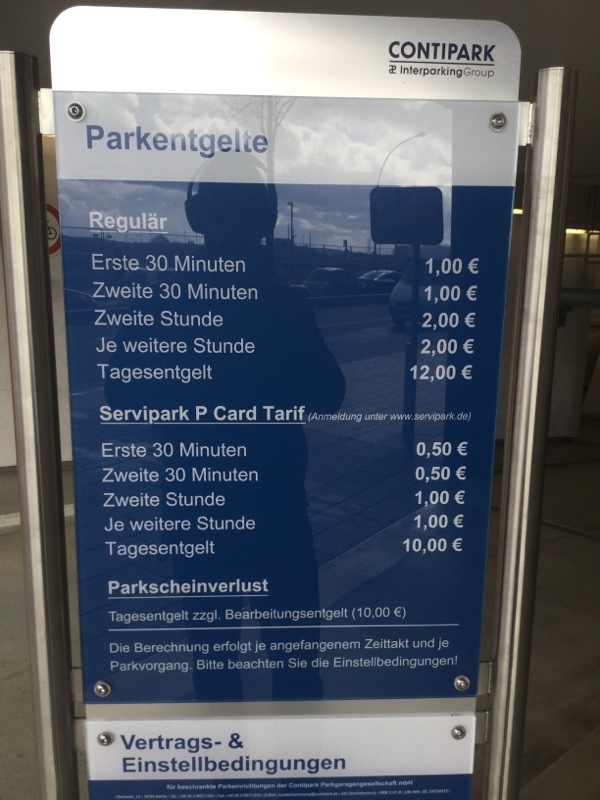 Street view of Parkhaus Überseequartier