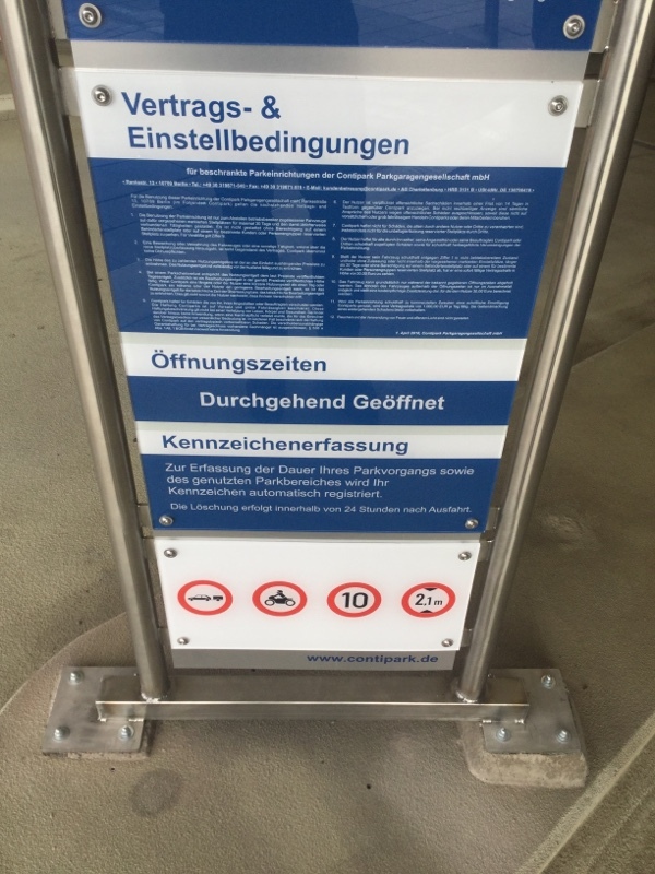 Street view of Parkhaus Überseequartier