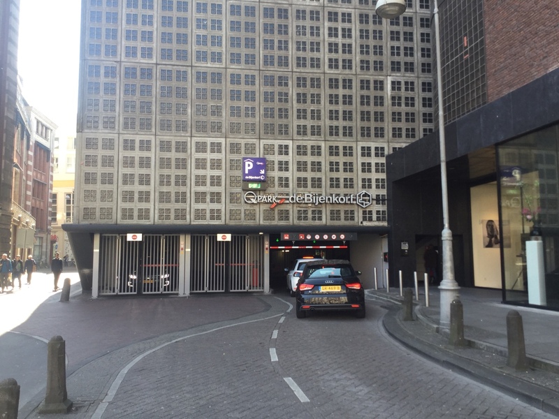 Street view of De Bijenkorf