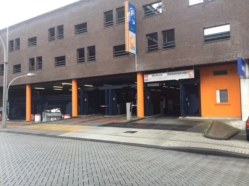 Street view of Parkeergarage Winkel Centrum